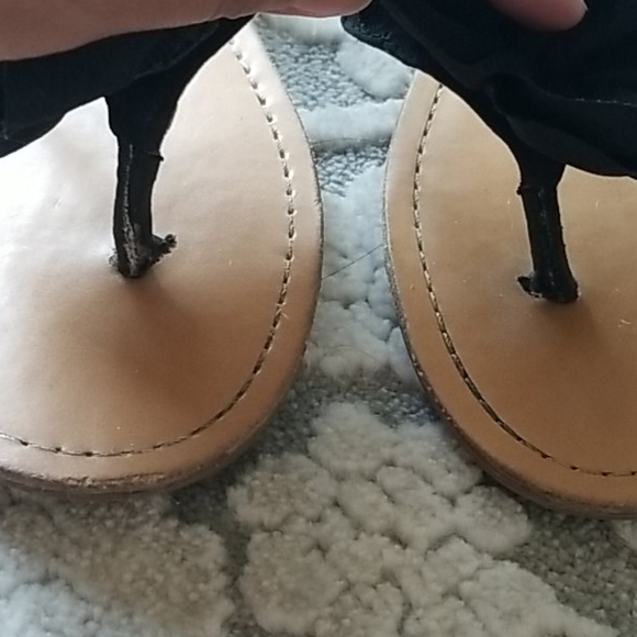 Guess Black Flower Sandals - Picture 5 of 5